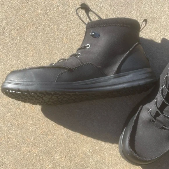 Hey Dude Black Bradley Classic Tumbled Men's Boots - Picture 6 of 7